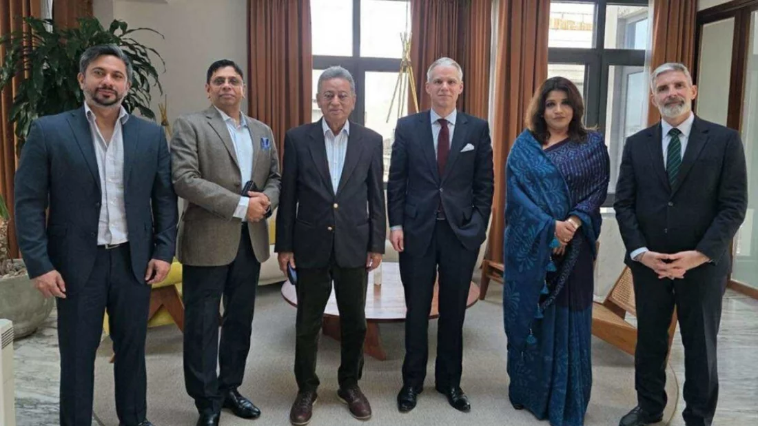 A K ARAFAT@DW24/f25868e90fb1cdfbd2987ae6e8905c57-68d91c0ebf8c8.webp